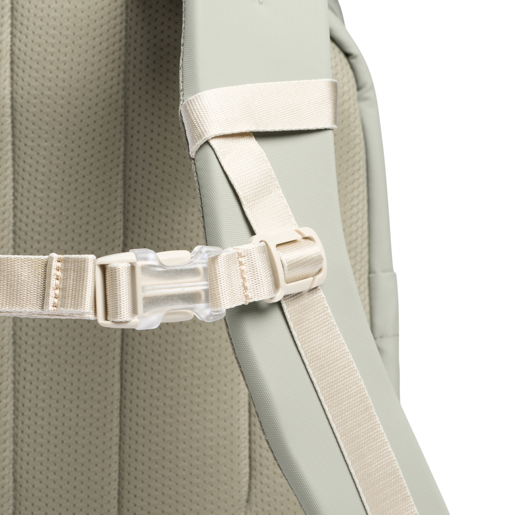 The Vitalize™ Backpack | 30.9 QT